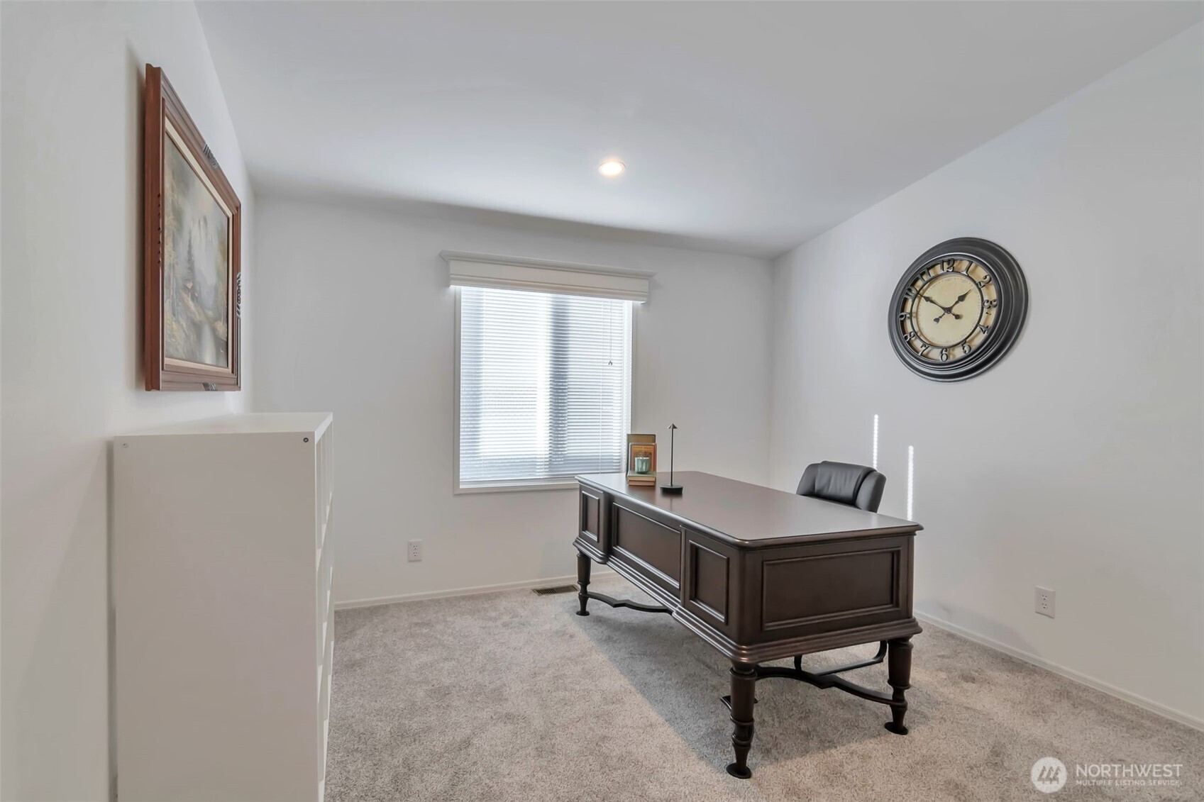 23708 Locust Way, Unit 65 Bothell, WA 98021 - Photo 20 of 32 a living room with furniture and a window