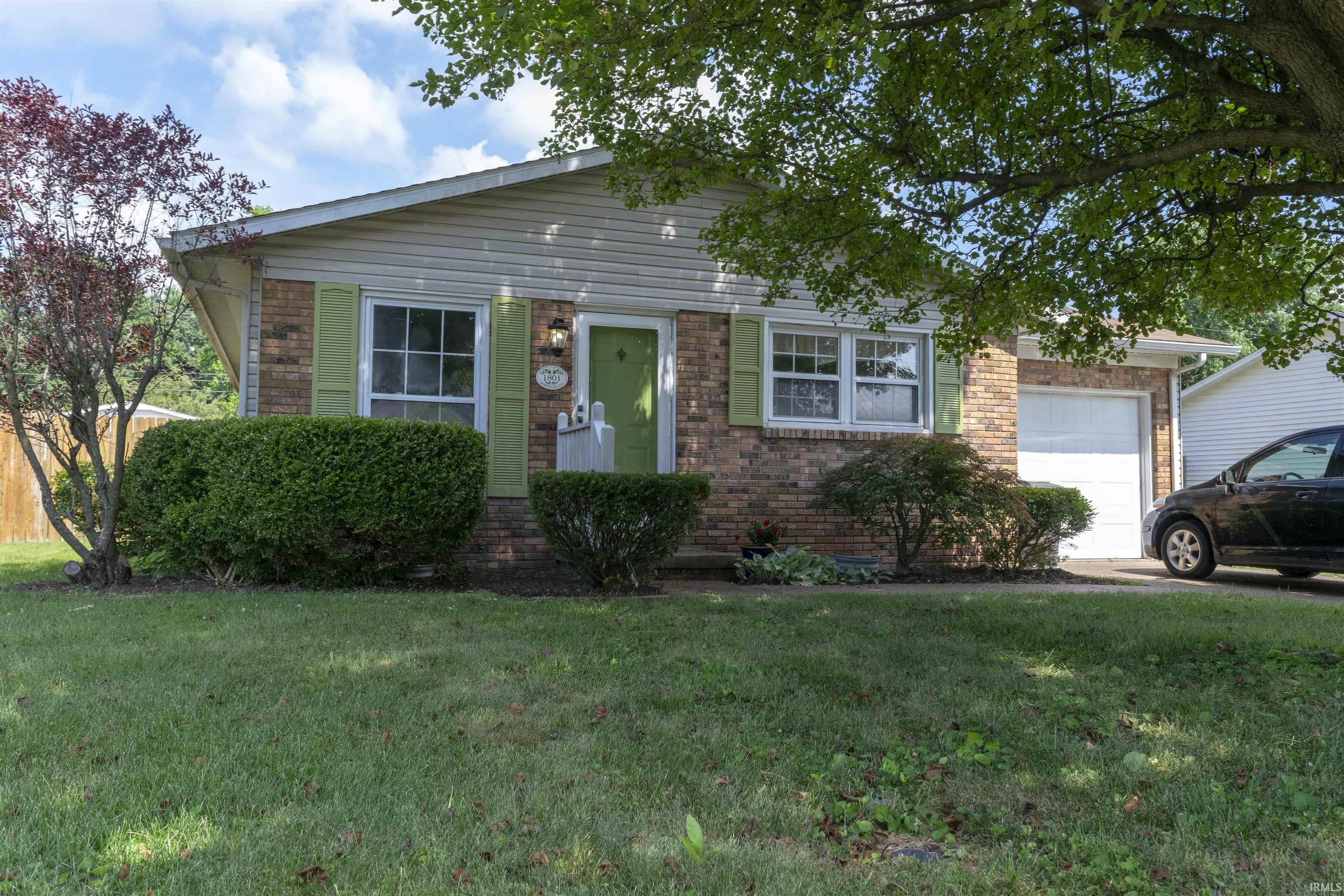 1801 North Colony Road Evansville, IN 47715 - Photo 1 of 19 Gallery Image 1