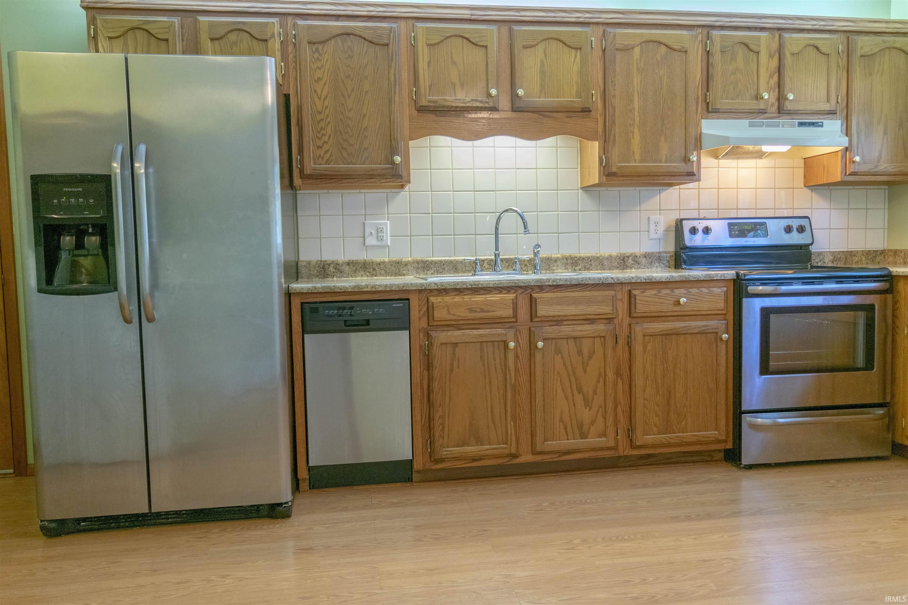 1801 North Colony Road Evansville, IN 47715 - Photo 3 of 19 Gallery Image 3