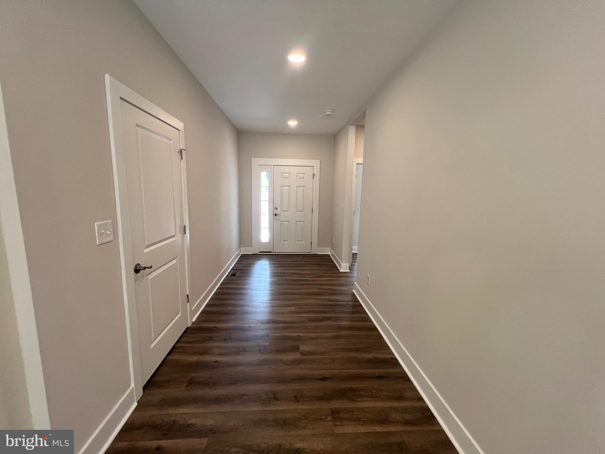 171 Wildwood Road Colonial Beach, VA 22443 - Photo 10 of 41 Foyer/Entrance