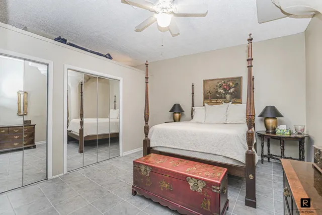 $439,000 | 10 Bay Street Landing, Unit 5J | Tompkinsville