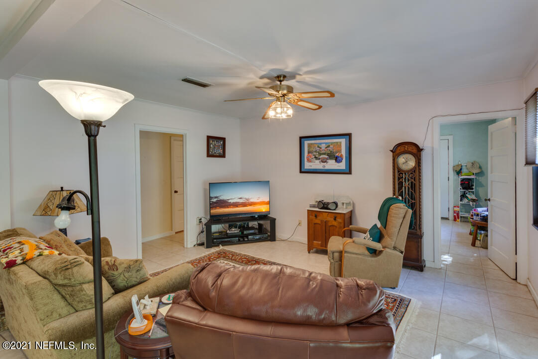 6177 Little Lake Geneva Road Keystone Heights, FL 32656 - Photo 4 of 31 Web-9