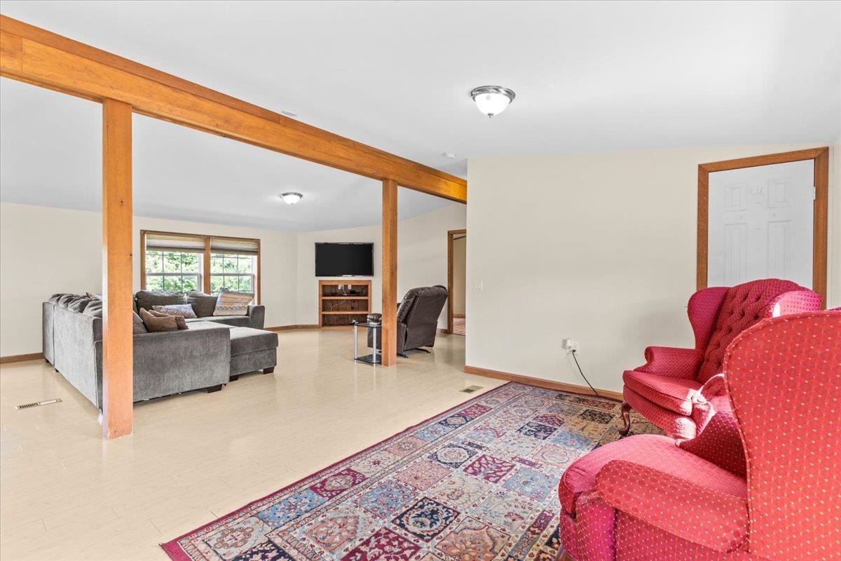573 Ballard Road Georgia, VT 05468 - Photo 5 of 32