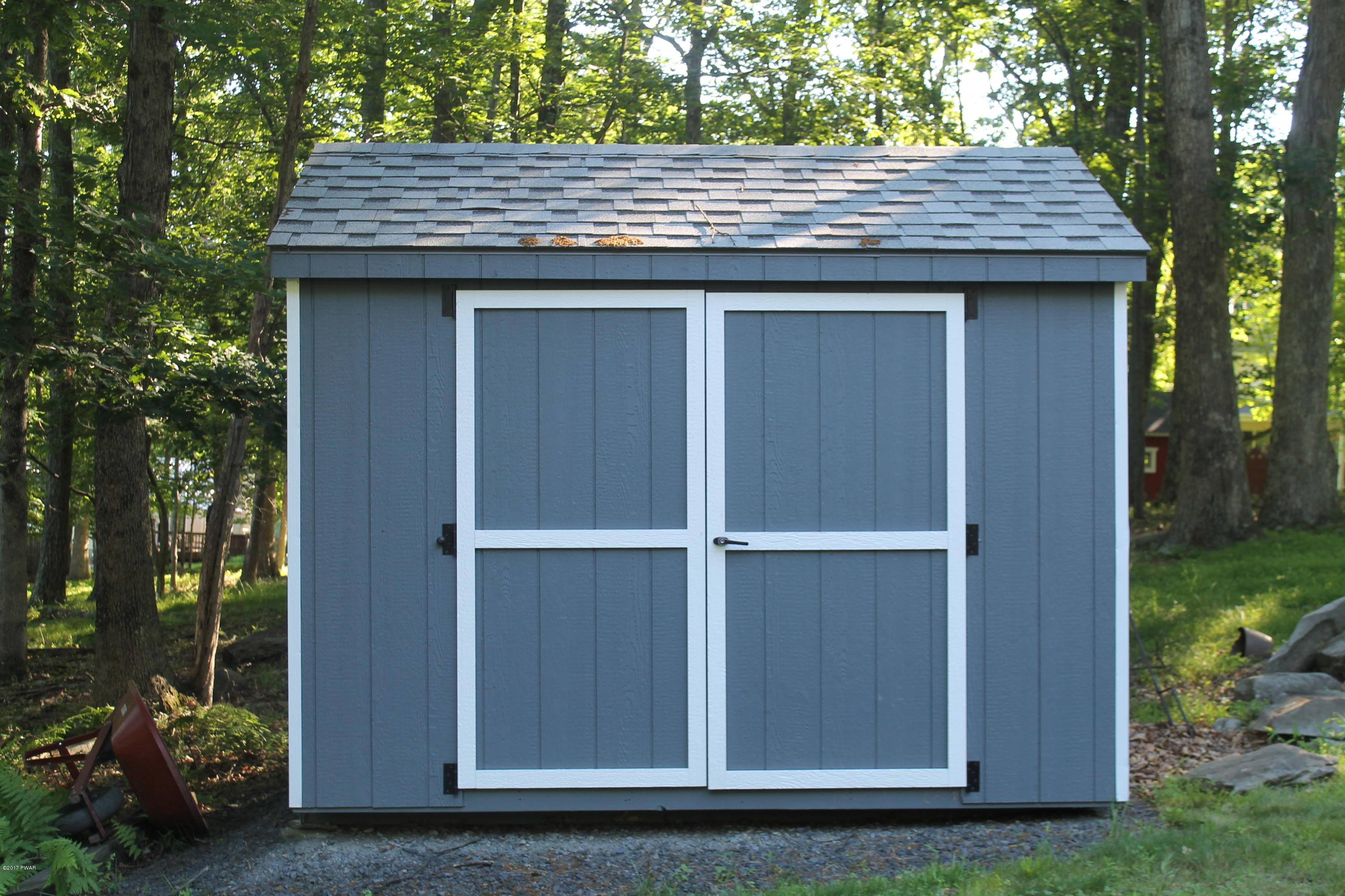 130 West Lilac Road Milford, PA 18337 - Photo 4 of 42 Utility Shed