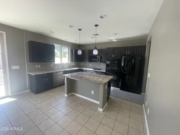 $2,200 | 44273 West Eddie Way, Maricopa, AZ 85138