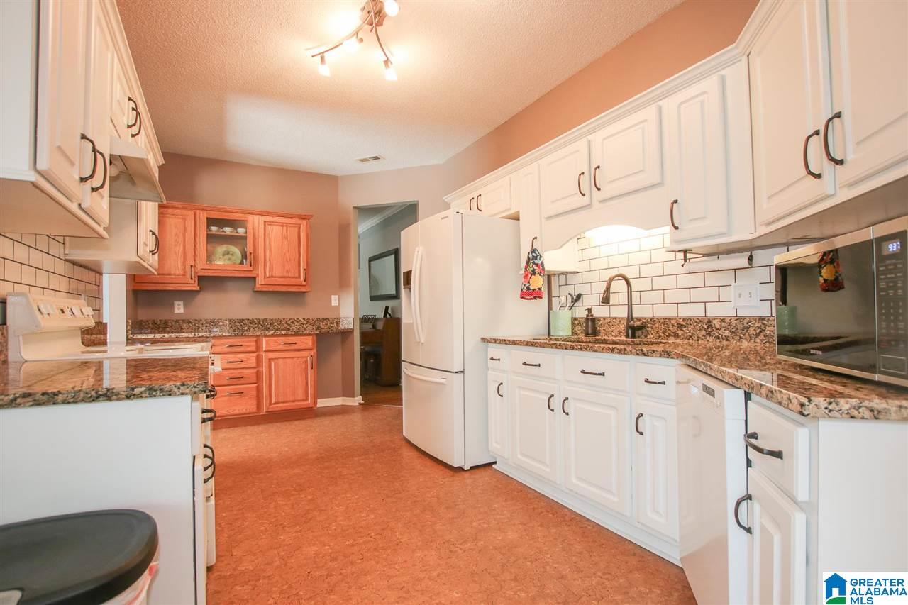 8524 Covington Way Leeds, AL 35094 - Photo 12 of 35