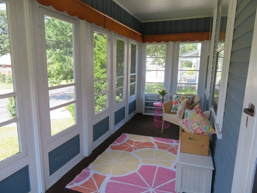 307 Dwight Road Springfield, MA 01108 - Photo 2 of 32