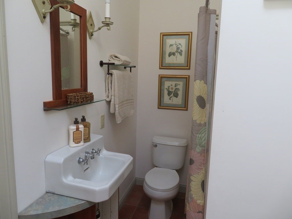 307 Dwight Road Springfield, MA 01108 - Photo 23 of 32