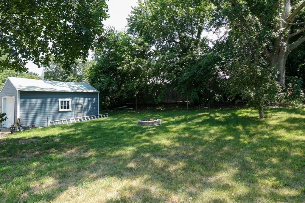 307 Dwight Road Springfield, MA 01108 - Photo 29 of 32