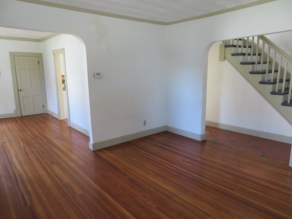 307 Dwight Road Springfield, MA 01108 - Photo 8 of 32