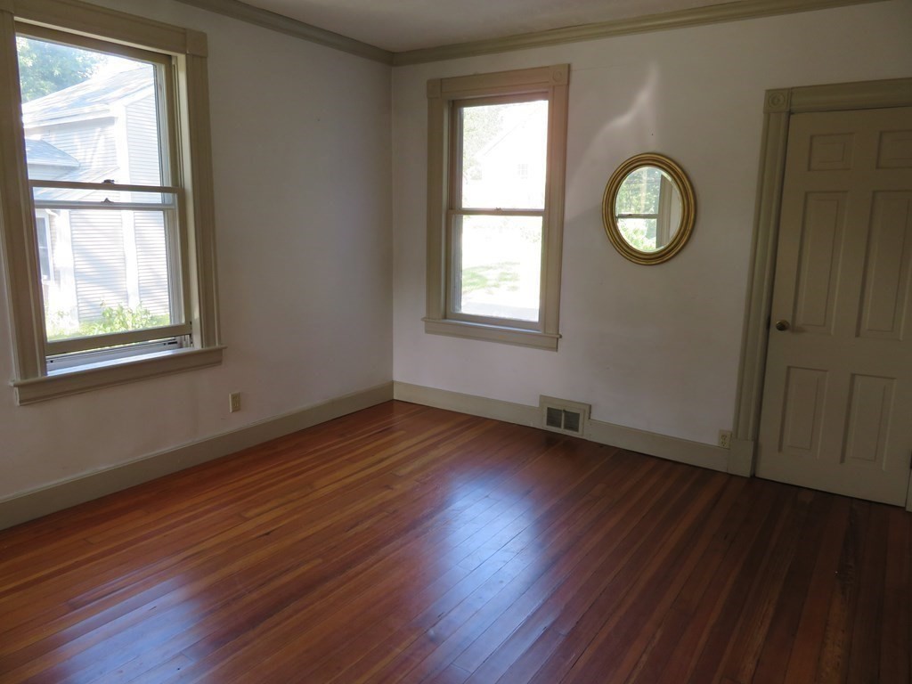 307 Dwight Road Springfield, MA 01108 - Photo 9 of 32