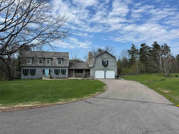 $849,900 | 8716 Fountain Grove Road, Amherst, WI 54406