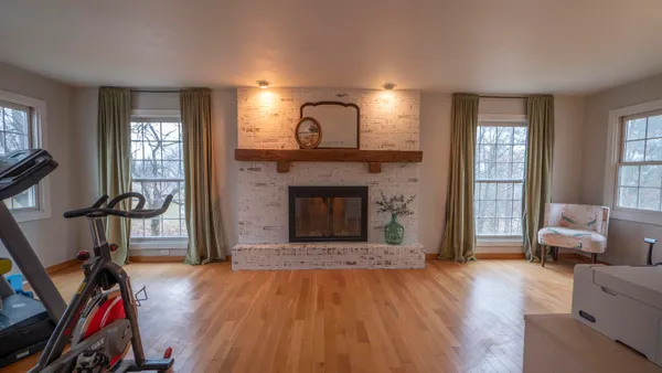 $849,900 | 8716 Fountain Grove Road, Amherst, WI 54406