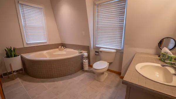 $849,900 | 8716 Fountain Grove Road, Amherst, WI 54406