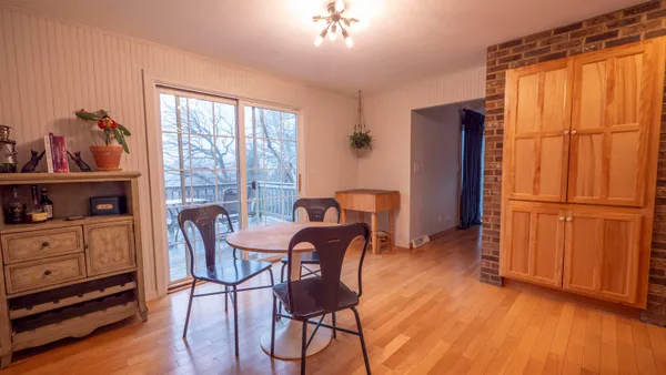 $849,900 | 8716 Fountain Grove Road, Amherst, WI 54406