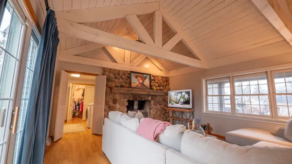 $849,900 | 8716 Fountain Grove Road, Amherst, WI 54406