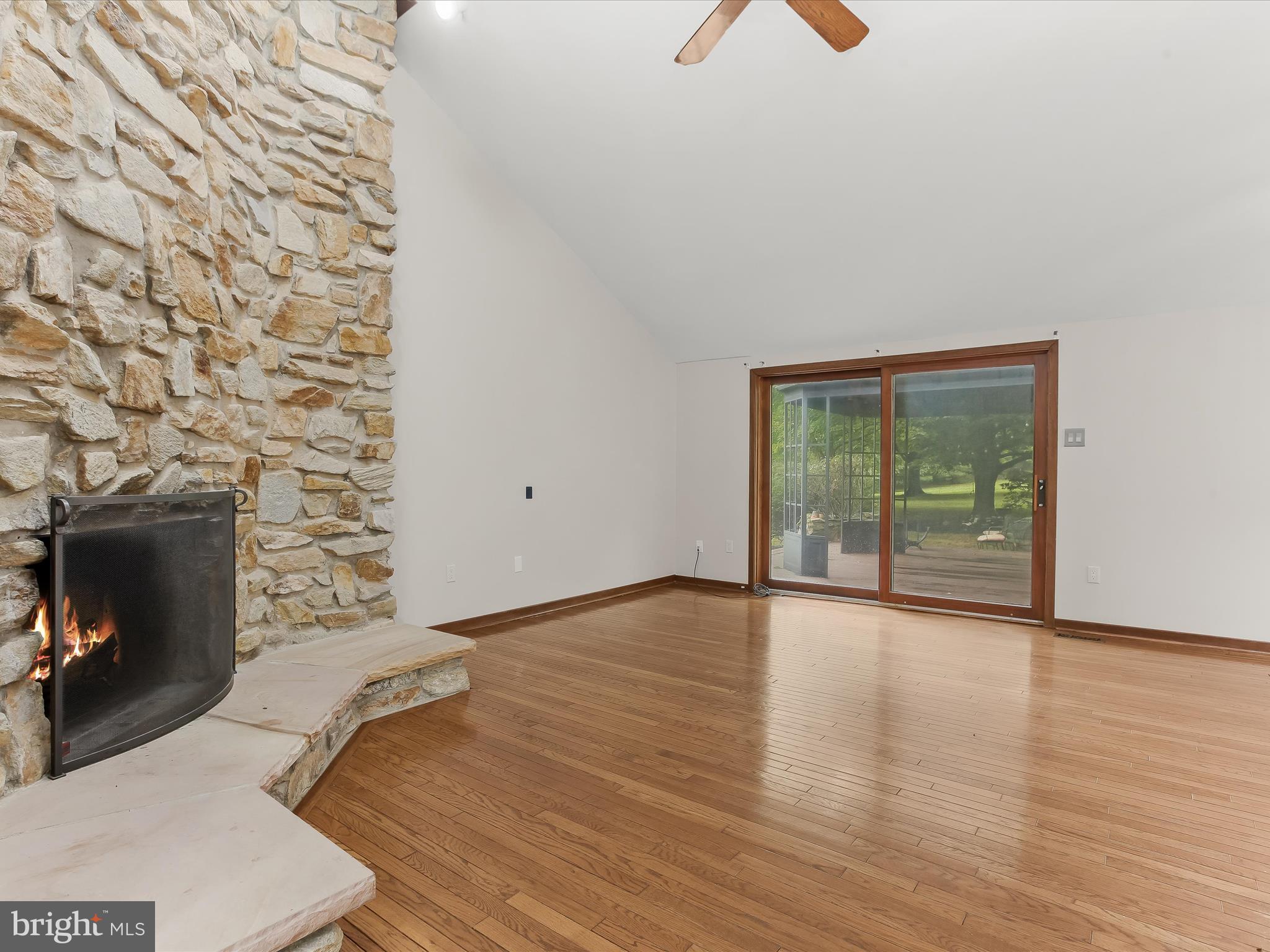 13275 Hunt Ridge Road Ellicott City, MD 21042 - Photo 11 of 62 Living Room