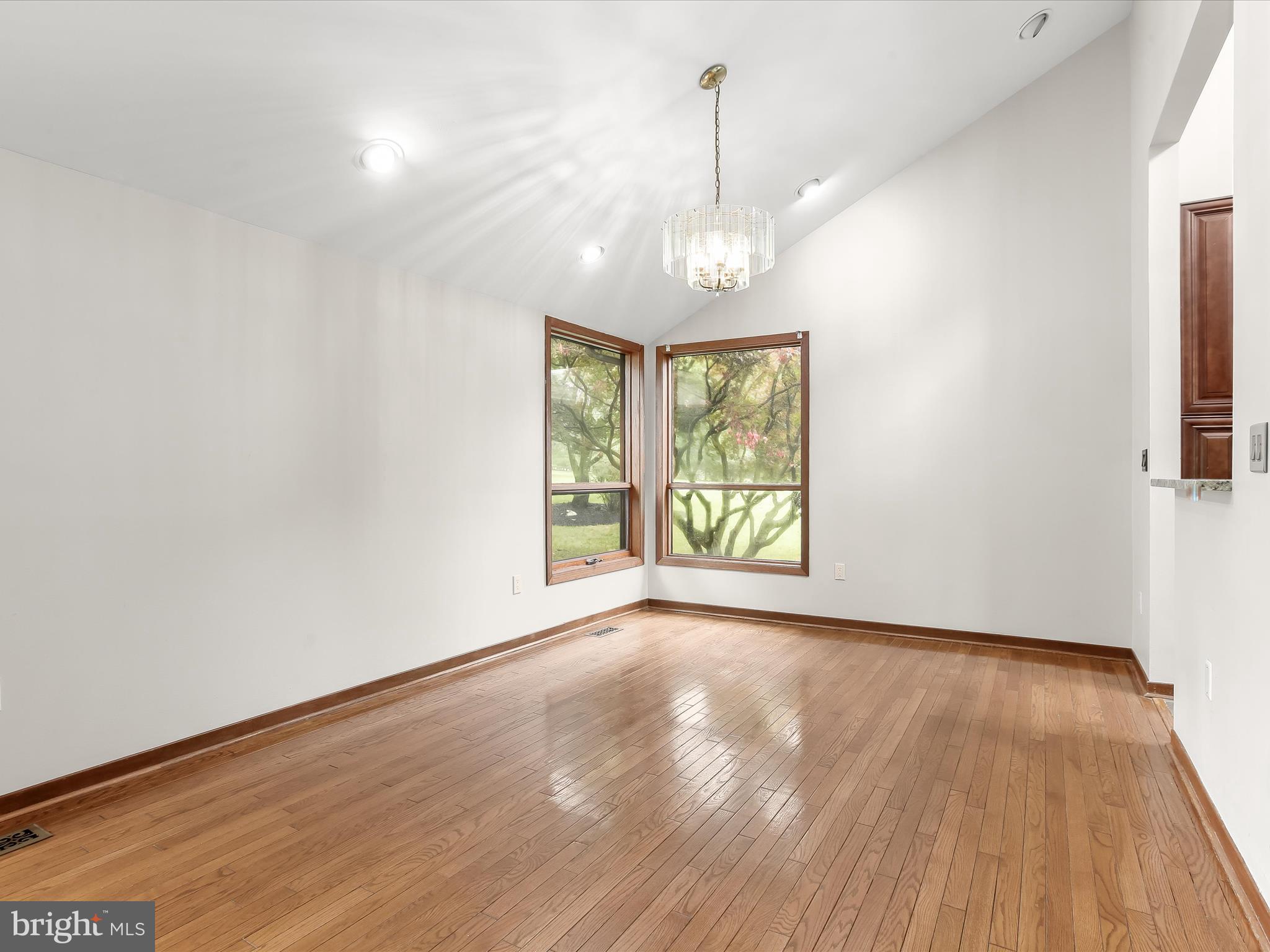 13275 Hunt Ridge Road Ellicott City, MD 21042 - Photo 17 of 62 Dining Room
