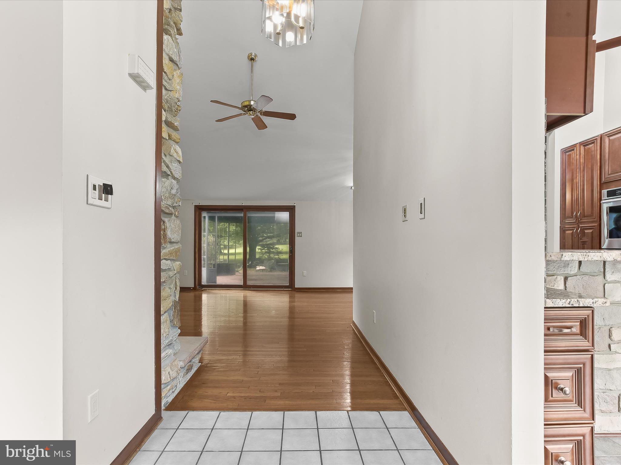 13275 Hunt Ridge Road Ellicott City, MD 21042 - Photo 9 of 62 huntridge009