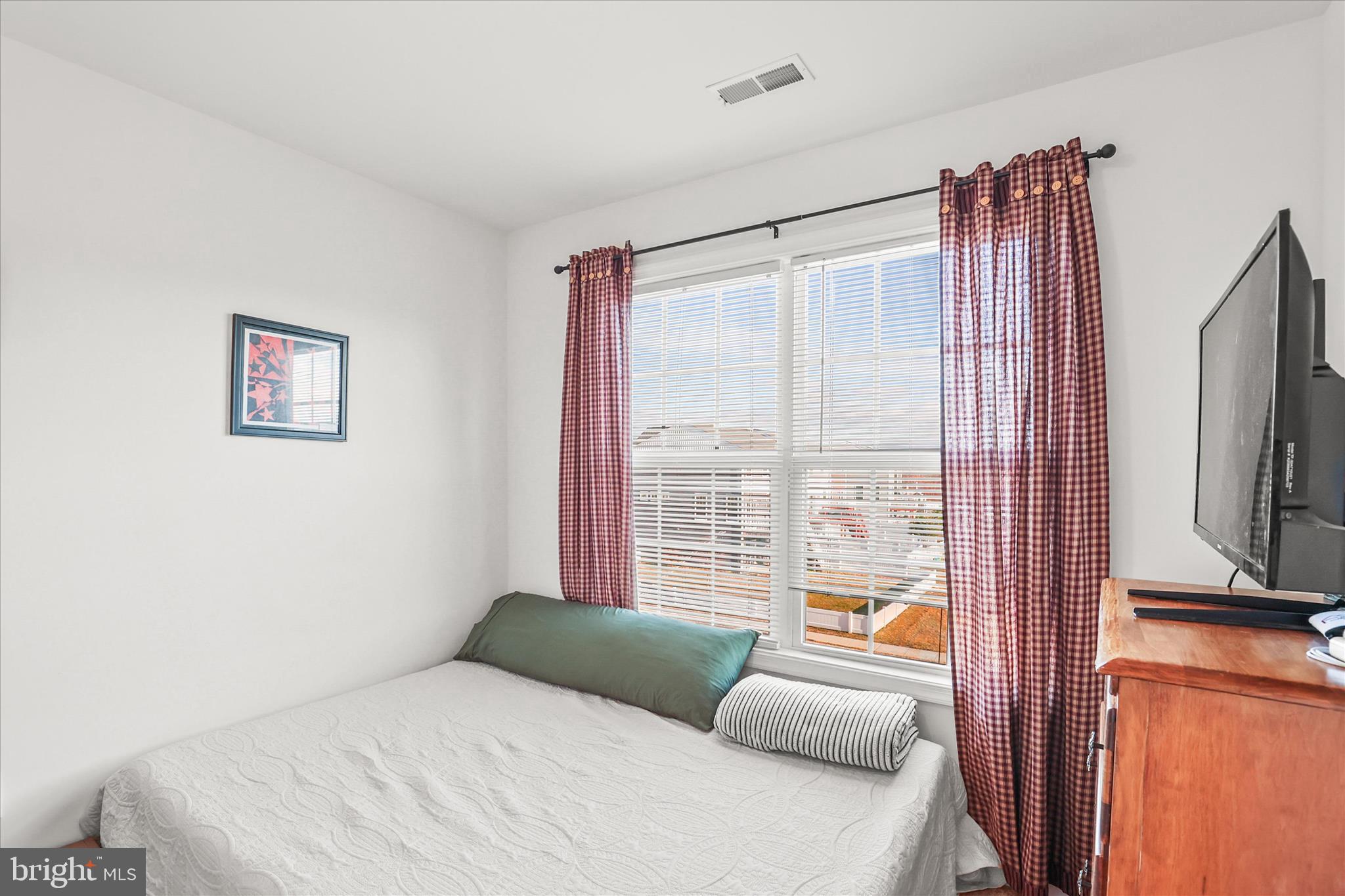 111 South Center Street Hanover, PA 17331 - Photo 27 of 40