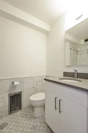 $4,200 | 330 West Diversey Parkway, Unit 1806, Chicago, IL 60657