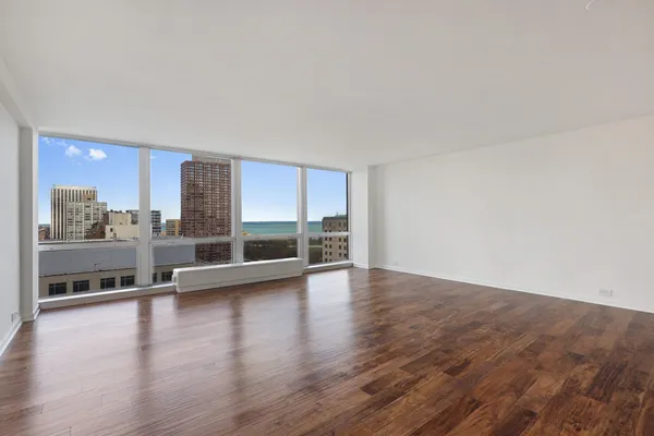 $4,200 | 330 West Diversey Parkway, Unit 1806, Chicago, IL 60657