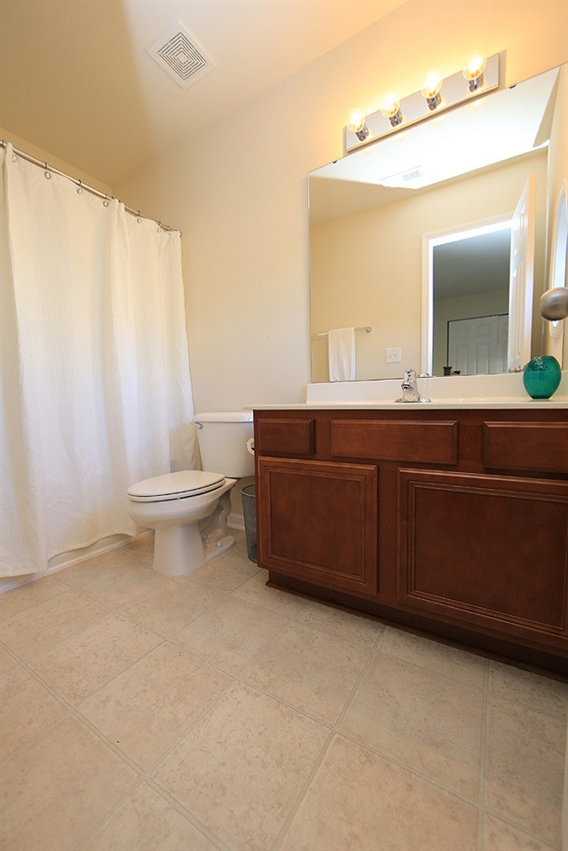 2910 Casona Way Raleigh, NC 27616 - Photo 10 of 13 Bathroom