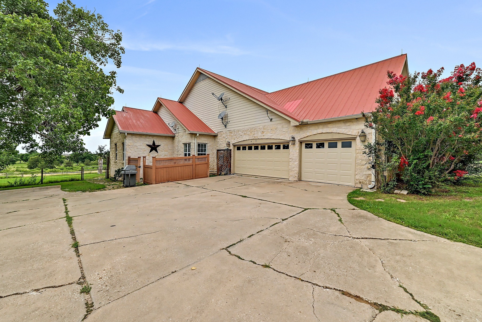 948 Upper Elgin River Road Elgin, TX 78621 - Photo 34 of 40