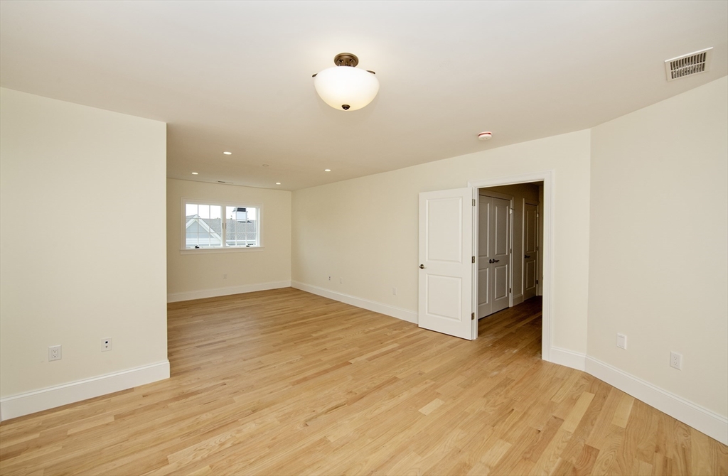 25 Clubview Drive, Unit 25 Andover, MA 01810 - Photo 8 of 19 a view of an empty room