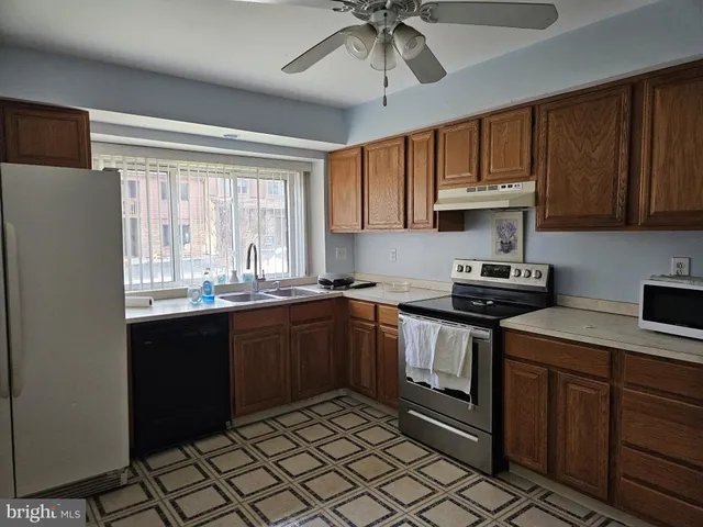 $2,700 | 5533 Doral Drive, Wilmington, DE 19808