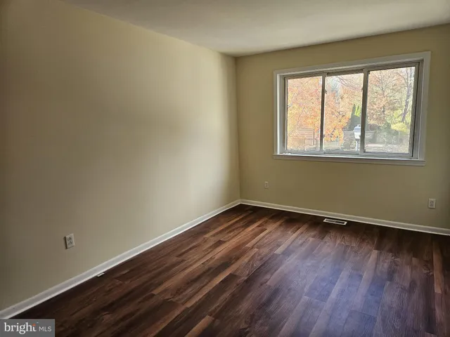 $2,700 | 5533 Doral Drive, Wilmington, DE 19808