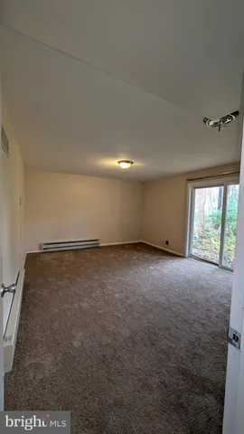 $2,700 | 5533 Doral Drive, Wilmington, DE 19808