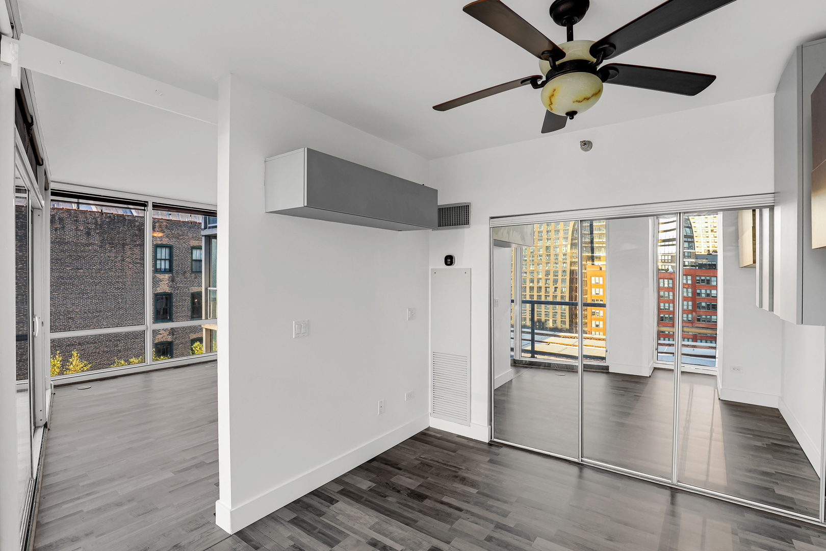 611 South Wells Street, Unit 908 Chicago, IL 60607 - Photo 12 of 15 Gallery Image 12