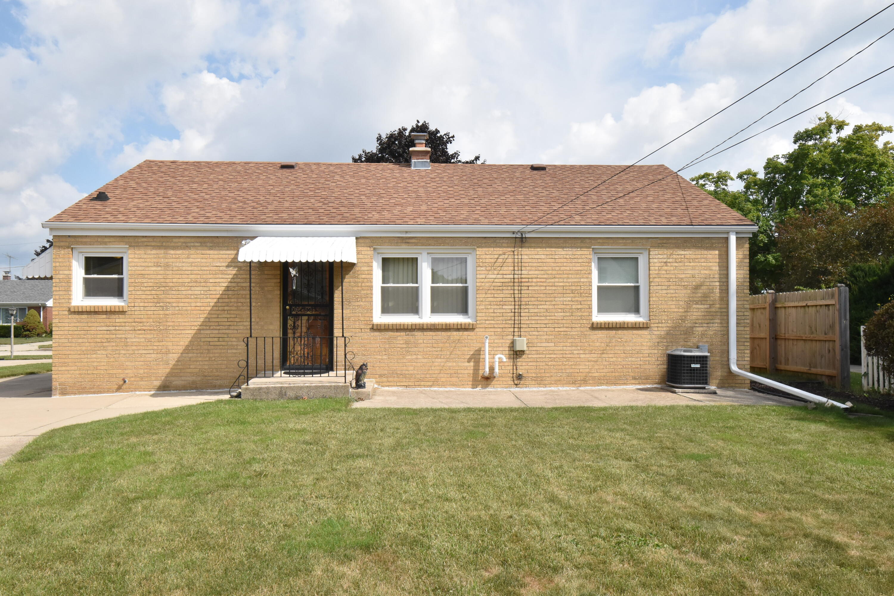 1923 Arlington Avenue Racine, WI 53403 - Photo 27 of 31 Patio is conveniently located off the kitchen perfect for outdoor cooking.