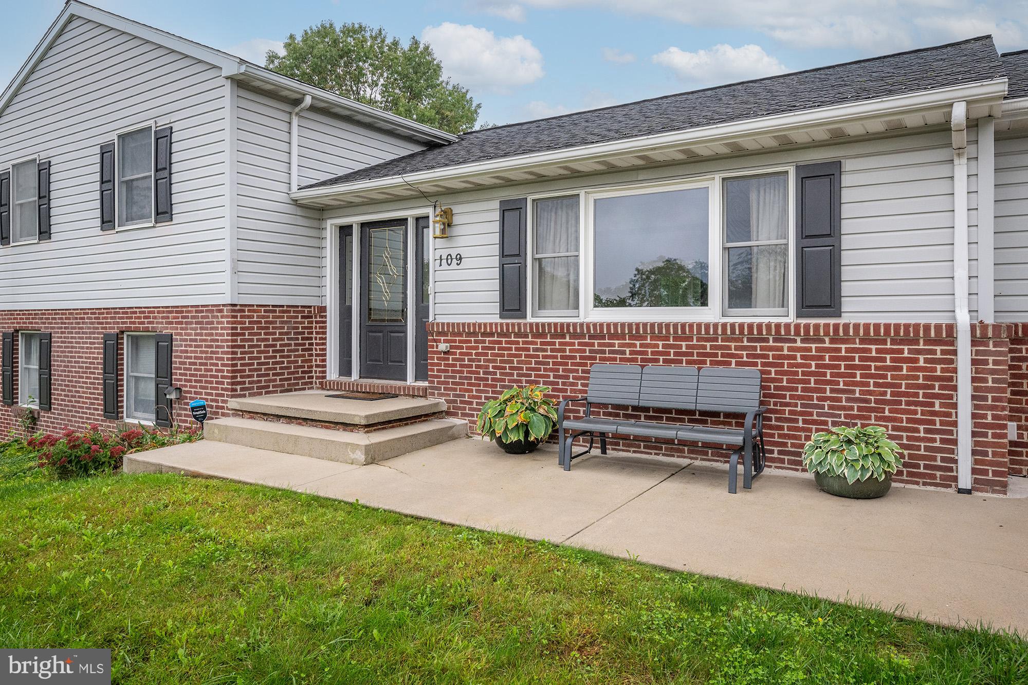 109 Northview Drive Hanover, PA 17331 - Photo 4 of 41