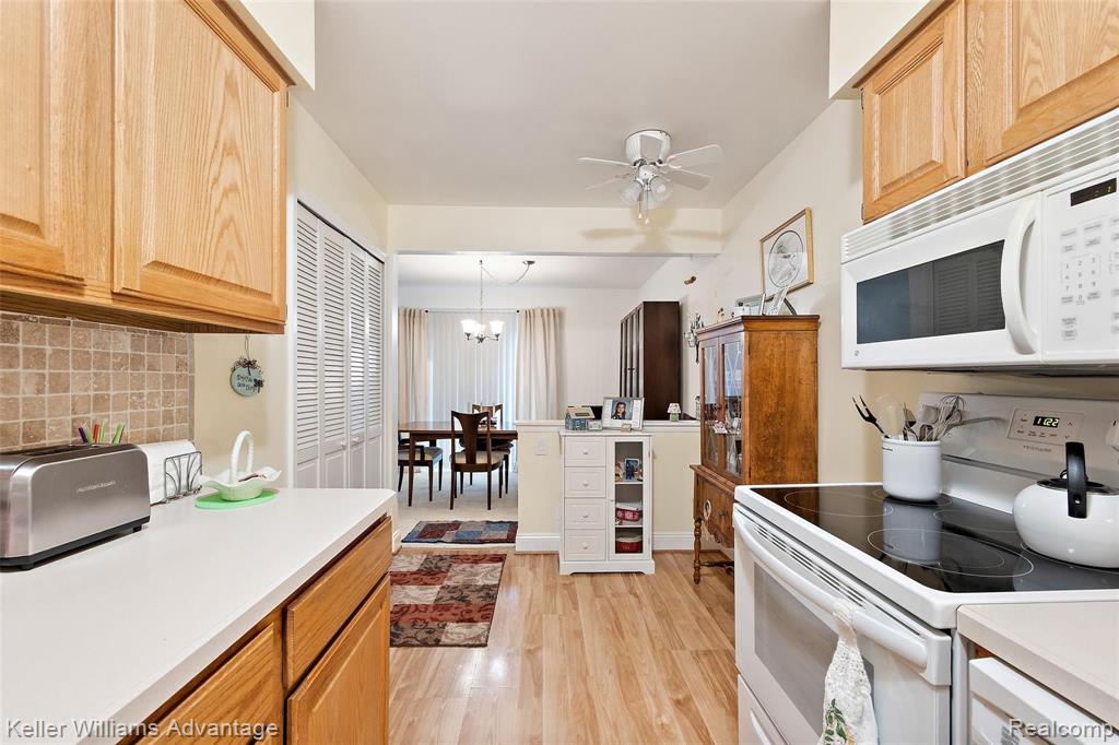 1838 Streamedge Court Rochester Hills, MI 48309 - Photo 12 of 18