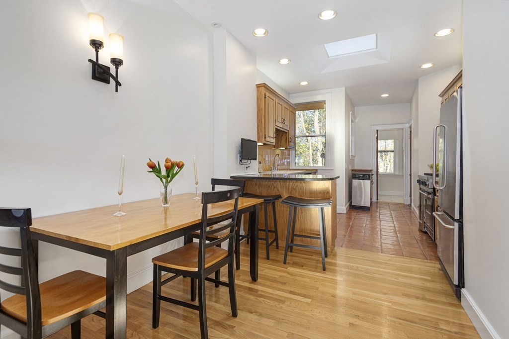 16 Claflin Road, Unit 3 Brookline, MA 02445 - Photo 17 of 34