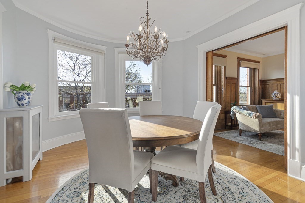 16 Claflin Road, Unit 3 Brookline, MA 02445 - Photo 8 of 34