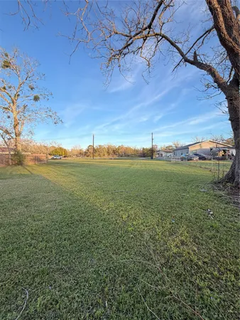 $55,000 | 1007 East 2nd Street, Sweeny, TX 77480