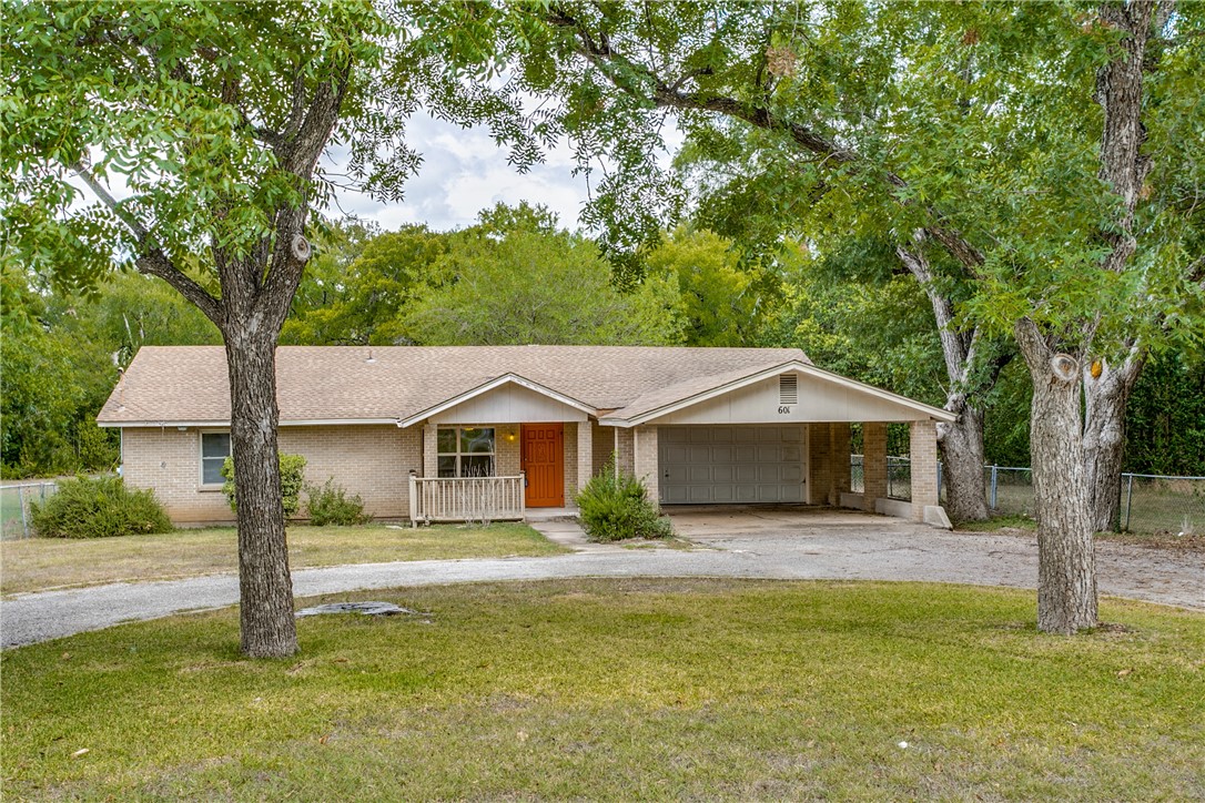 601 Spring Street Round Rock, TX 78664 - Photo 1 of 1