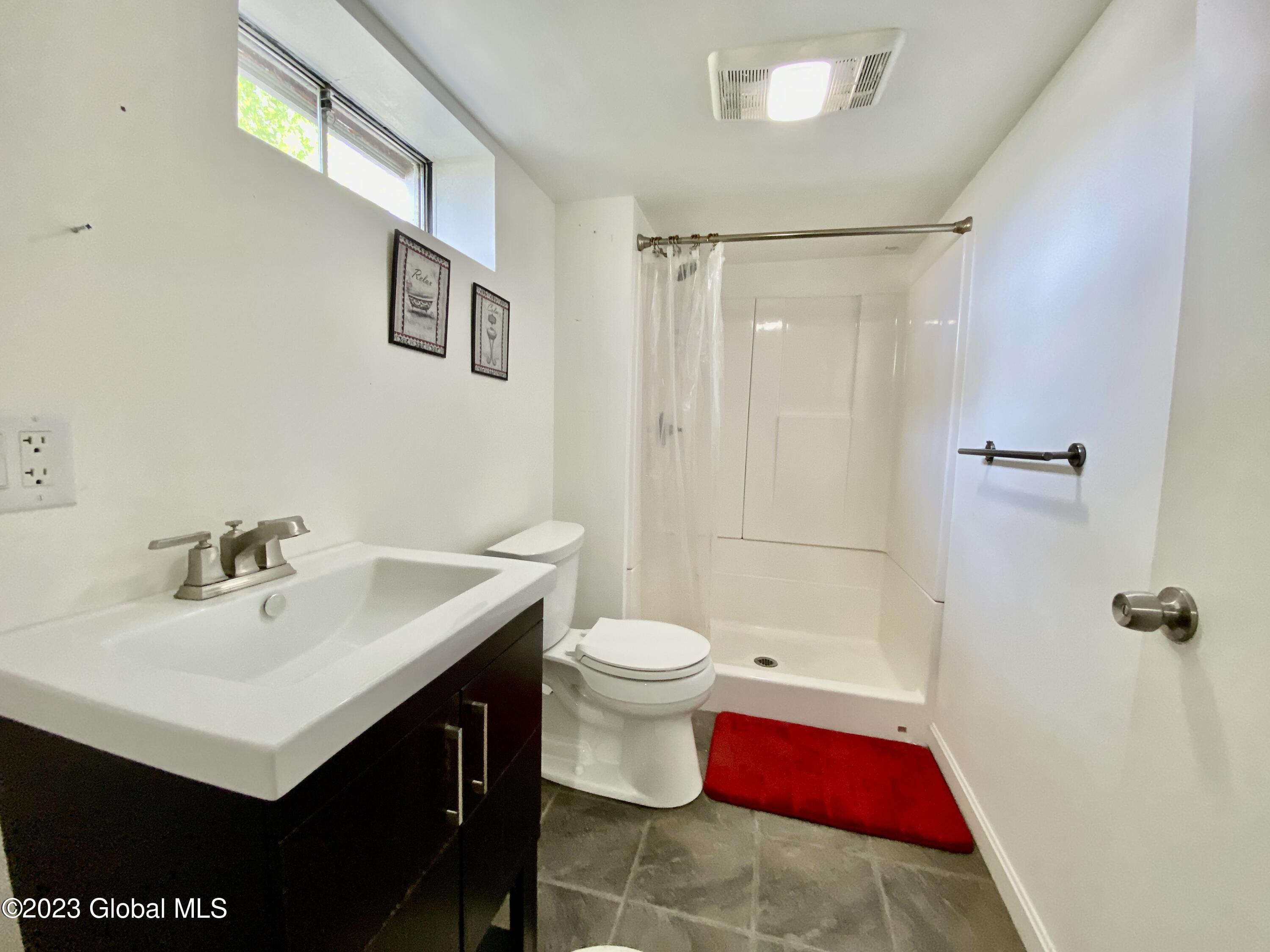 42 Pitch Pine Road Albany, NY 12203 - Photo 16 of 23 full bathroom
