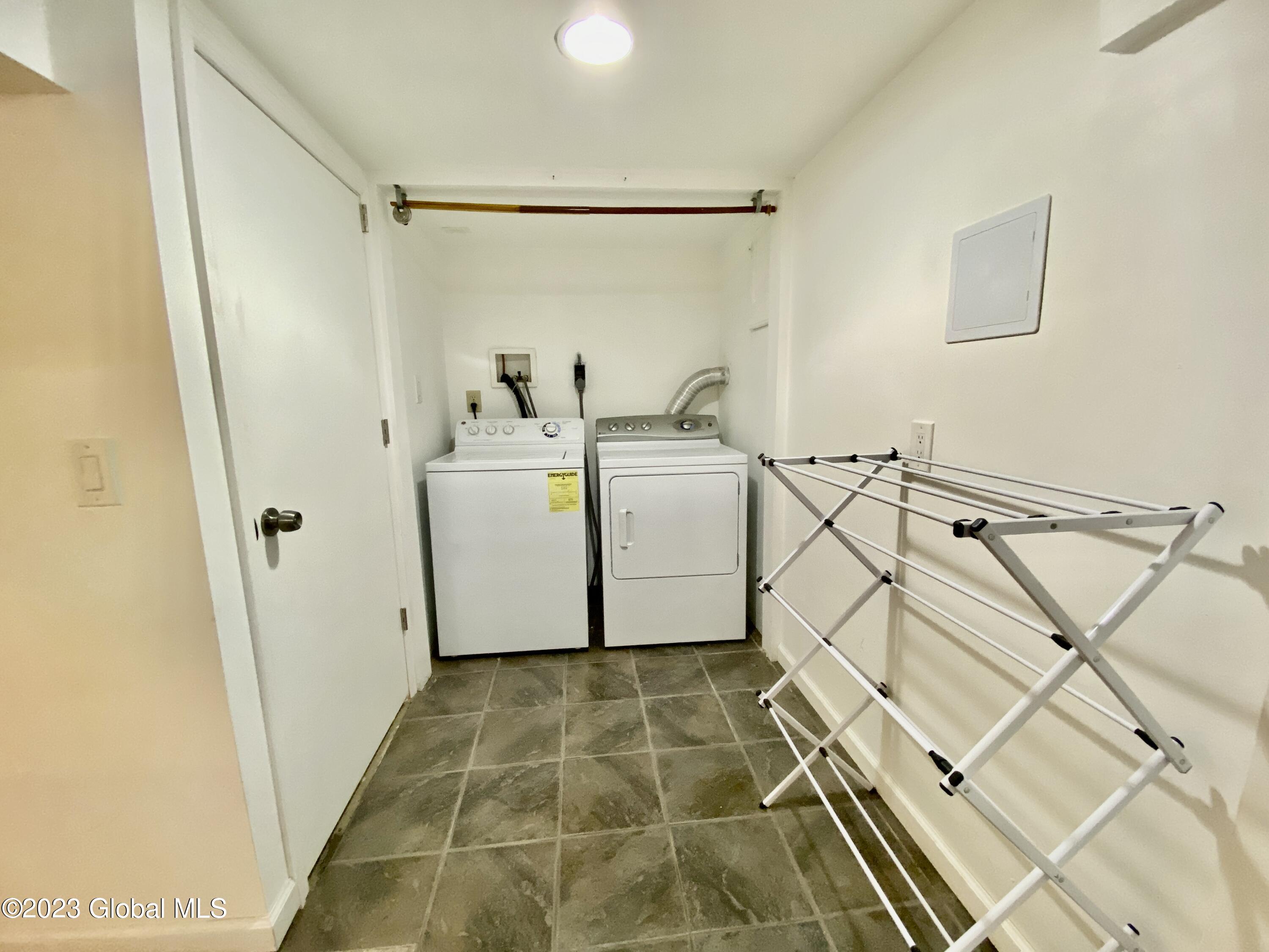 42 Pitch Pine Road Albany, NY 12203 - Photo 18 of 23 laundry