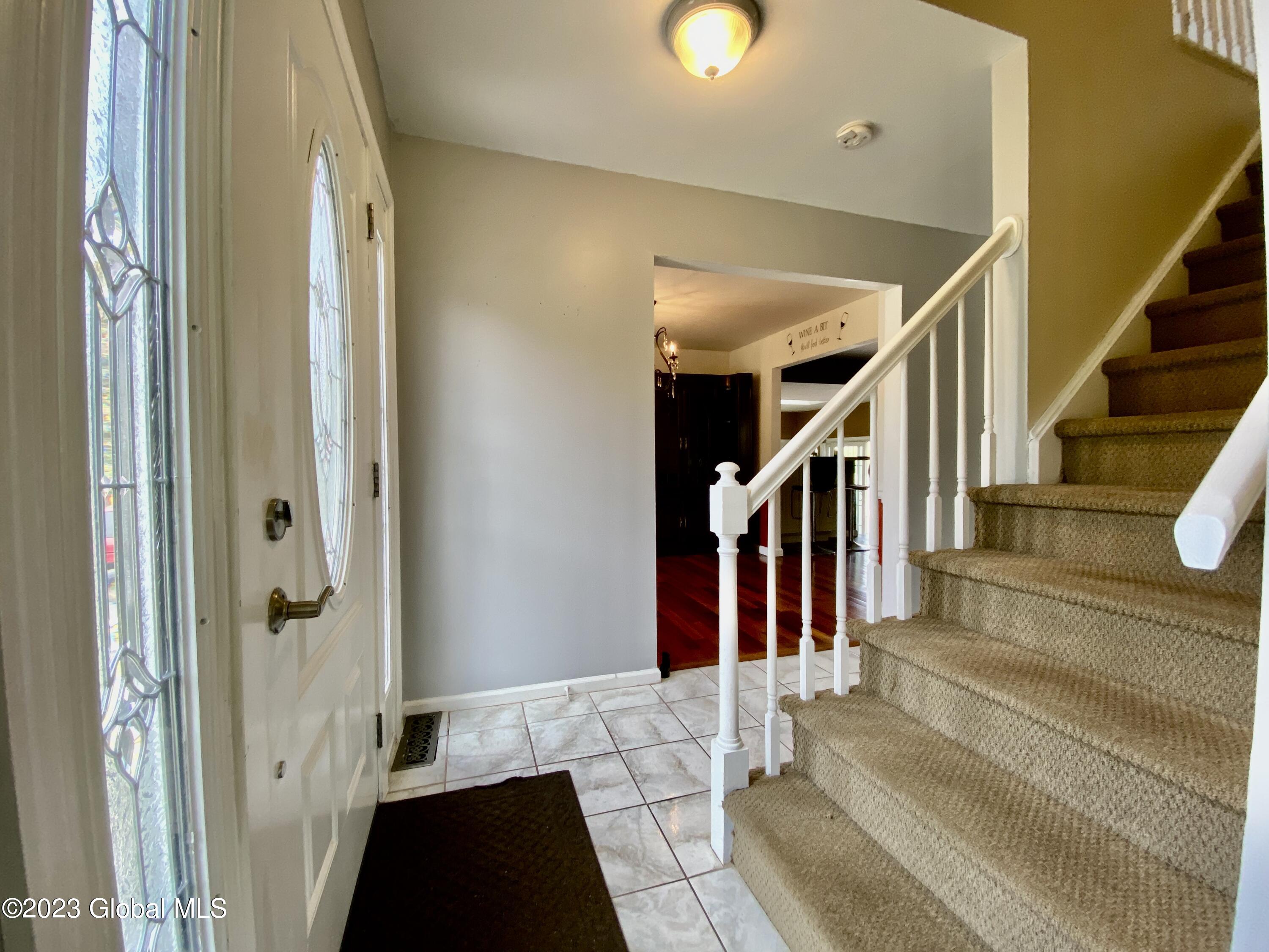 42 Pitch Pine Road Albany, NY 12203 - Photo 2 of 23 Front foyer