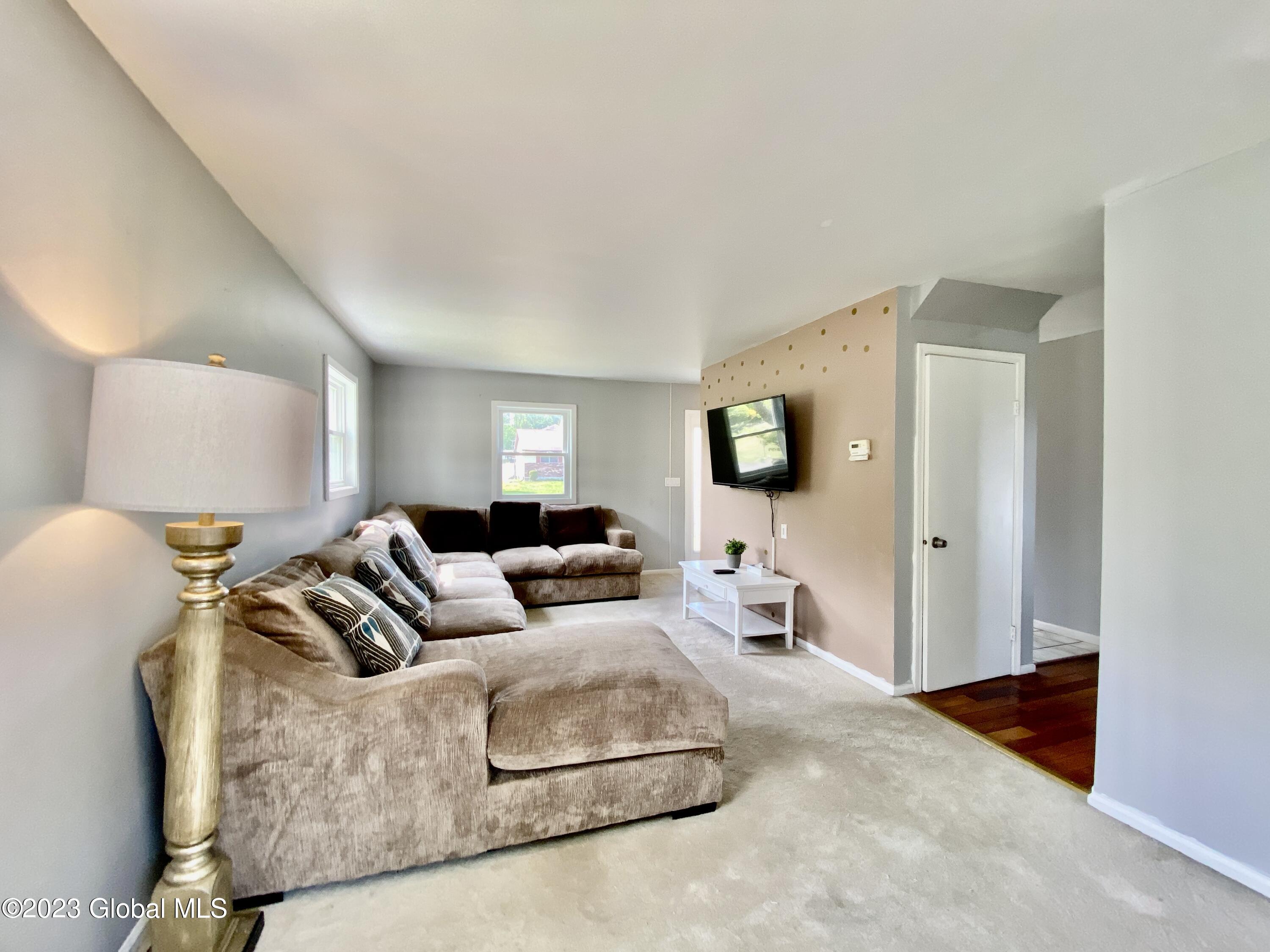 42 Pitch Pine Road Albany, NY 12203 - Photo 6 of 23 Living room