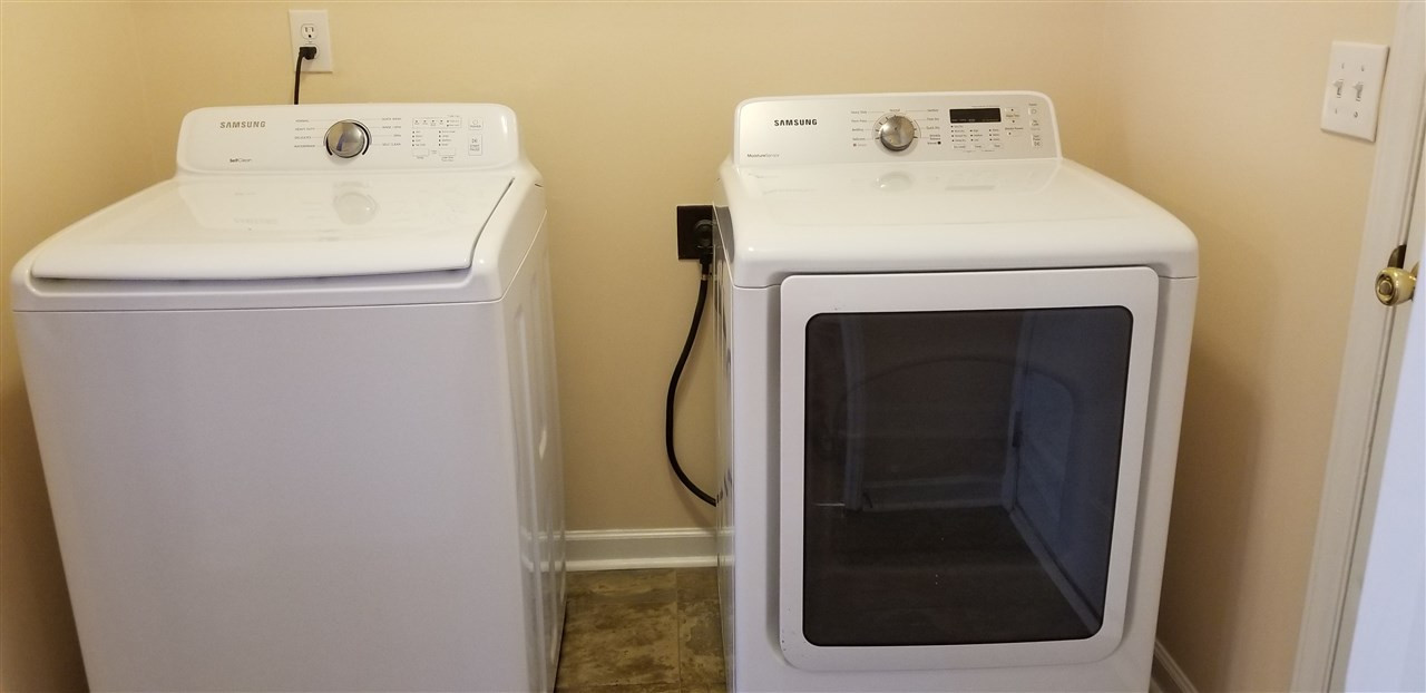 5816 Weddington Road Raleigh, NC 27610 - Photo 7 of 13 Samsung washer/dryer