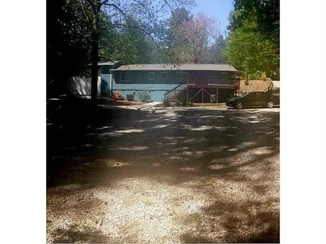 a view of a outdoor space