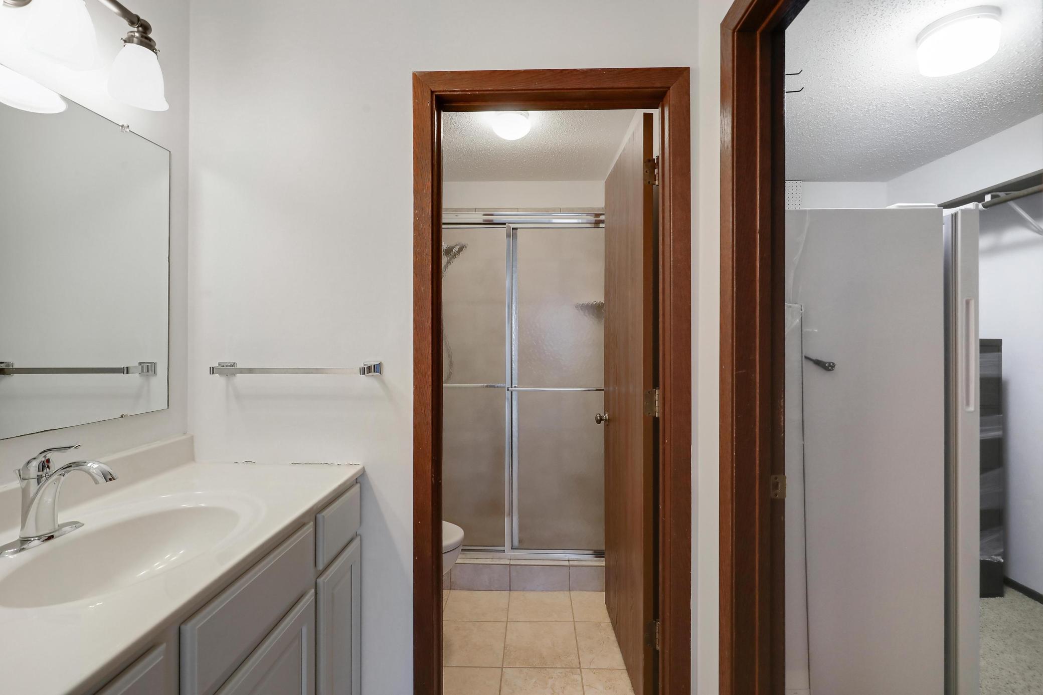 10451 Greenbrier Road, Unit 211 Minnetonka, MN 55305 - Photo 11 of 19