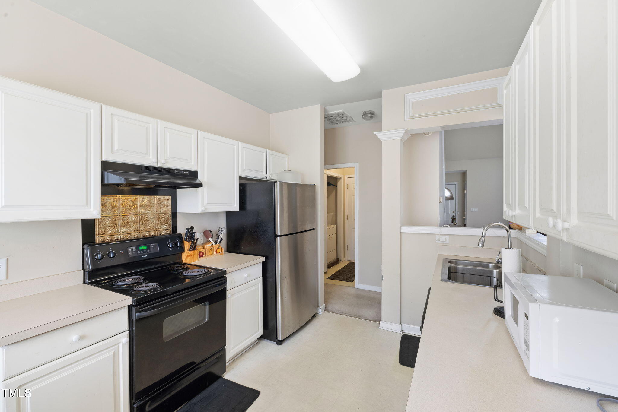1945 Red Quartz Drive Raleigh, NC 27610 - Photo 13 of 35 10-web-or-mls-7K5A1423