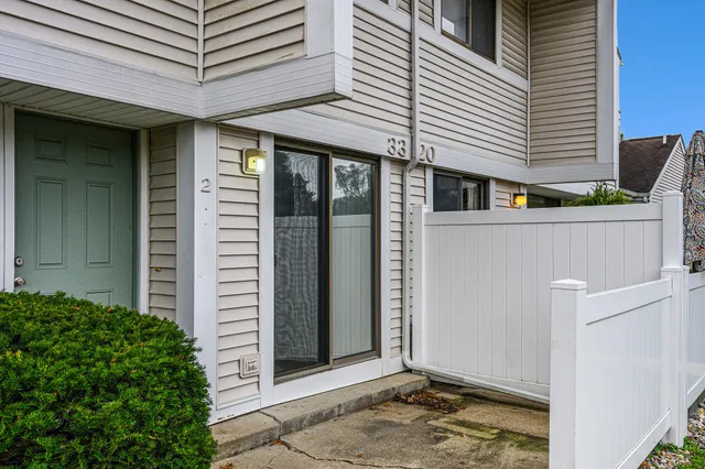 $160,000 | 3320 Scots Pine Way, Unit 2, Portage, MI 49024