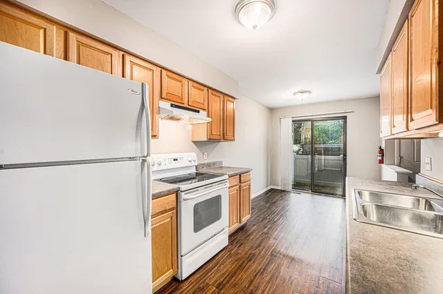 $160,000 | 3320 Scots Pine Way, Unit 2, Portage, MI 49024